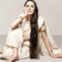 sharon-gannon-triyoga-1125x765